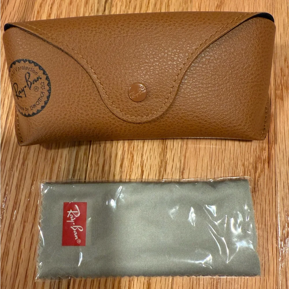Ray-Ban Tan Sunglasses Holder and Cloth cleaner